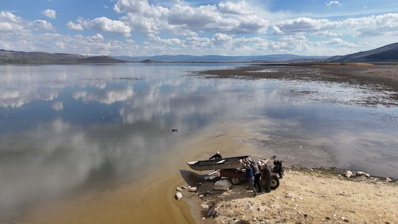Konya’da kuraklığın vurduğu Çavuşçu Gölü, yaşama tekrar tutundu 7